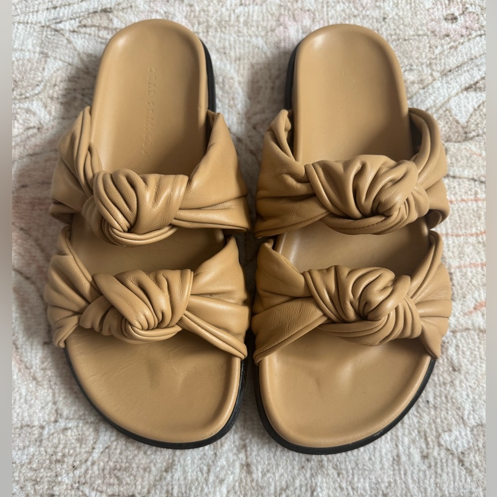 Tye Slide, Camel - EU 38, near perfect condition